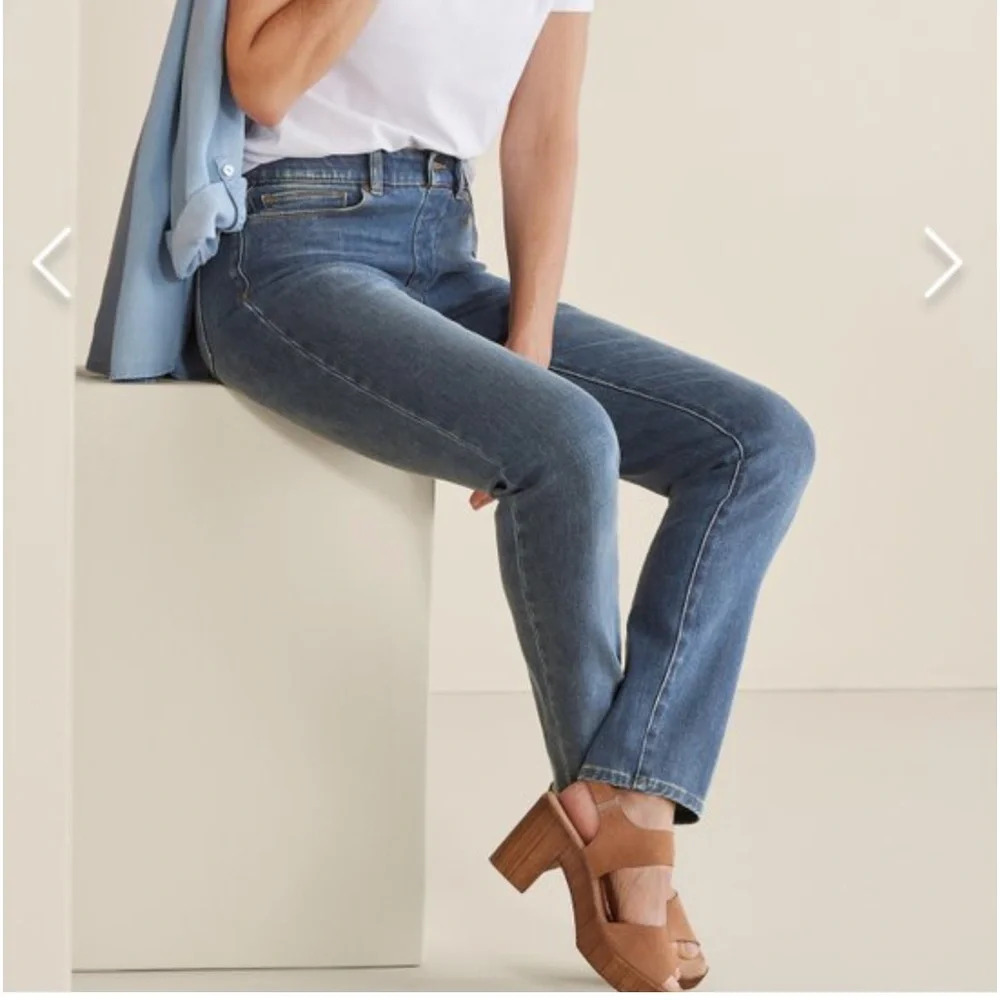 Soft Surroundings Ultimate Denim Relaxed Jean. Nightfall Wash. Size Small.